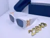 Brand de luxe Retro Square Polarise Sunglasses For Women Men Men Vintage Shades UV400 Larges de soleil de cadre en métal classique 2024