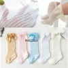 Kinder Socken Sommer Mesh Kinder Kinder Kleinkind Knie hohe Socken 0-3y niedlichen Bogenknotenbabys Socken Baumwollbögen Baby Mädchen Knie Socken Spring Y240504