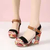 Sandales Chaussures pour femmes Céde d'été Retro Plateforme d'impression ethnique pour femmes décontractées Sandalias de Mujer H240504