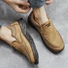 Chaussures sur les mocassins décontractés glisser pour les hommes baskets de marche confortables marque la chaussure d'entreprise masculine conduisant les chaussures commandables