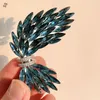 Brosches Luxury Quality Aosterrian Crystal Feather Brosch Premium Coat Wing Corsage Copper Inlagd Zircon Gemstone Pins For Women Suits
