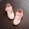 Sapatos planos meninas sapatos de caminhada crianças garotas de shiestone flor de princesa festas de casamento chaussure enchefs dança h240504