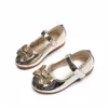 Flatskor Summer kvinnligt barn patent läder sandaler tjej söt prinsessan dans barn skor småbarn baby flickor h240504