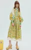 Lente en herfst nieuwe retro paleis stijl flip nek lantaarn mouwen met een bloem met borsten bedrukte ruche ruche rand gesplitste jurk