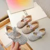 Flat Shoes Herfst Fashion Pearl Bow Rhinestone Childrens Flats Little Girl Shoes Heel Kids Princess H240504