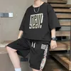 Summer casual duas peças masculina o padrão de moda, camiseta de manga curta e shorts shorts esportes masculinos trajes de streetwear soltos 240429