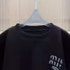24SS Nowy krótki sweter MIU z krótkimi szortami z wysokiej talii leniwe wakacje będą modną dziewczyną