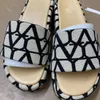 Designer Clogs Sandals Slippers Cork Flat Fashion Summer Leather Slide Favourite Beach Casual Shoes Women Men Size