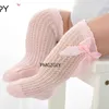 Kinder Socken Sommer Mesh Kinder Kinder Kleinkind Knie hohe Socken 0-3y niedlichen Bogenknotenbabys Socken Baumwollbögen Baby Mädchen Knie Socken Spring Y240504