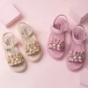 Sandały Summer Princess for Girloon Cartoon Rabbit Outdoor Beach Buty Masowe Pearl Kids Flat Miękki bez poślizgu H240504