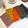 Cow Leather Dames Wallet Card Bag Set van twee lychee patroon kale kalf leer met zeven kaartinzetposities Knop Opening Sluiting Een grote nootpositie