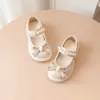 Flat Shoes Kids Fashion Pearl boog knoop pu lederen prinsesschoenen voor meisjes lieve baby ondiepe mond Mary Jane H240504