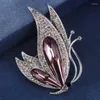 Spille Cristallo viola Spettame Temperamento Butterfly Light Luxury Corsage Rhinestone Charm Badge Pins for Women Absoling Accessory