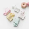 Chaussettes pour enfants 5 paires / lot 2-9y chaussettes bébé coton d'été jacquard chaussettes enfants solides filles colorées mignonnes neuves pour tout-petit chaussettes bébé y240504