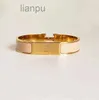 Bracelets Bangle Designer Bijoux Bracelet Bracelet Haut-qualité en acier inoxydable Homme Mens 18 Color Gold Backle 17/19 Taille pour hommes et femmes bijoux de mode Bracles avec boîte