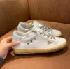 2024 Diseñador zapatillas de vestir de oro de alta calidad zapatos de diseño súper estrella súper estrella súper estrella blanca rosa bola verde zapatillas para mujeres y hombres