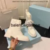 Prades Schuhe Stiefel Pradshoes Neue Marke Winter dreieckiges P -Familie helles Leder und recyceltes Nylonmedium