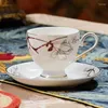 Ensembles de voiles de thé exquis tracez fleur en céramique tasse de luxe rétro Gold Coffee Royal l'après-midi ensemble de tasse
