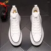 Casual schoenen Aankomst Wit lederen mannen Fashion Sneakers Hip Hop High Tops Board Chaussure Homme