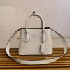 Processus traditionnel pour fabriquer du cuir de sac à main à la vache à 25 cm dans le sac d'épaule de la mode simple du sac pour femmes classiques