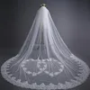 Bridal Veils Prachtige een-laag tule Long Wedding Lace met Comb QY 269O