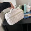 Cosmetische tassen PU Toiletietas Multifunctionele make -upopslag Pouch Grote capaciteit lichtgewicht met rits draagbaar voor vakantiegeschenken