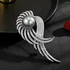 Broches Pern de plumas de diez rianas de lujo para mujeres Decoración de ropa de cuello con brillo Brooch Corsage Pins Pins regalo