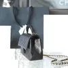 Designer väskor axelväska toppkvalitet 20 cm äkta läder crossbody väska lady handväska handväska med låda c038