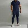 Suelas de rastreo para hombres streetwear set de verano para hombres fit de manga corta pantalones deportivos casuales set de moda