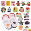 Jóias por atacado 100pcs PVC Calcador Rer Book Bag Decações de Lápis Mortarcap Professor Penguin Sandals Decorações de fivela para crianças Dhiyf