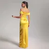 2024 Ins Neue Taille mit fester Farbe ein Line -Ausschnitt Schlitz Abend langes Kleid für Frauen