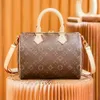 Luxurys Handbag Designer Round City Clutch Sac pour femme Fashion Shopper Mens Homme en cuir Pochette Sac à bagages de qualité supérieure