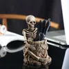 Skull-Pen Holder Skeleton Key Holder Makeup Brush Holder Home Office Dest Suppliesオーガナイザーアクセサリー