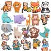 Bijoux moq 20pcs pvc dessin animé vache girafe dinosaure panda singe éléphant renard lion chaussure décoration charme accessoires de boucle