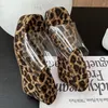 Slippers Fashion Cendages Sandales Sandales Pumps Léopard Femelles Foués Footwear Talons hauts transparents pour les femmes