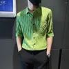 Chemises décontractées pour hommes chemises géométriques verts uniques de vêtements masculins verts ordinaires réguliers I Trendyol Vêtements coréens élégants en social