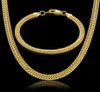 Collier de boucles d'oreilles hommes Bijoux de femmes Bracelet de couleur argentée dorée Chaîne de tissage cubain 2021 Wholesale2132990