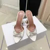 Ontwerpers hoge hakken sandaal amina muaddi awge slippers luxe boog kristal verfraaide strass muildieren spool hakken sandalen vrouwen zomerschoenen