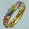 Bangle cloisonne emalj Multicolor Farterfly Bangles Spring Hinged Cuff Armband Kinesiska traditionella handfartygskvinnor Tillbehör