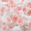 Decoratieve bloemen 100 stcs 3 cm mini dubbele kleur kunstmatige pe foam rozenbloemhoofden voor bruiloftdecoratie handgemaakte nepbalvaartuig
