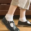 Chaussettes de femmes coton dentelle décontractée à froufrous à volant chaussette solide couleur lolita kawaii fille douce mignon noir blanc été