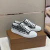 Designer de luxo Sapatos casuais moda homens tênis ao ar livre feminino de couro xadrez de couro com estampa de borracha estampada em letra sapatos de tela redonda