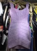 Основные повседневные платья бесплатная доставка женская сексуальная v-образец без спинки фиолетовая блестящая женская повязка платья 2022 Дизайнерская мода блестящее платье для вечеринки vestido Q240430
