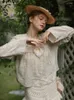 Blans des femmes 94 cm Buste Arrivée du printemps Été Femmes Vintage French Style Mori Girls Exquis Broidered Cotton Shirts / Blouses