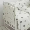 60*50 cm Bett hängende Aufbewahrungstasche Babybettbett Baumwolle Krippenorganisator Spielzeugwindelflaschen Organizer Tasche für Kinderbettset 240429