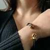 Брушковые женские браслеты с элегантным темпераментом красивые женщины из нержавеющей стали в подарок