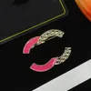 Diseñador Titanium Steel Broch Pins para mujer de 18k Gold Mart Letter INLAY Joyería Crystal Pin Combra