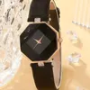 腕時計2PCSレディースファッションシンプルスターデジタルダイヤモンドラインストーン革製クォーツウォッチローズブレスレットギフトセット