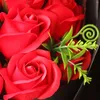 Dekorativa blommor 18 blommor/bunt tvål rose party årsdag par make gåva romantisk levande ljus middag överraskning gåva (med låda)
