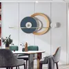 Dekorativa figurer Entrékorridorgång Horisontellt hängde tredimensionell snidning Modern minimalistisk metallcirkulär väggdekoration